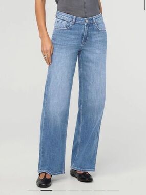 Duer Mid rise loose straight brand new